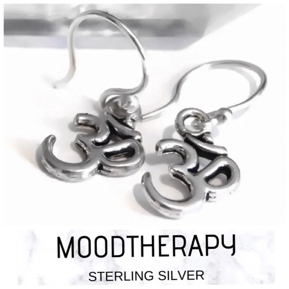 Moodtherapy Sterling Silver Handcrafted Om Symbol Drop Earrings 925 NEW - Picture 11 of 11